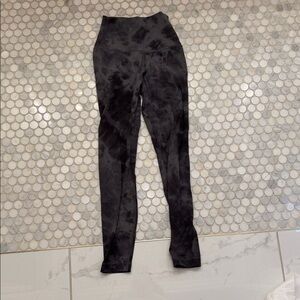 Women’s Black and Gray Tie-Dye Align Leggings